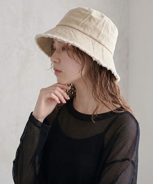 Sense of Grace(センスオブグレース)の「DENIM FRINGE BK HAT デニムフリンジバケットハット(ハット・レディース・アイボリー/ブラック/ライトベージュ/ブルー/ライトブラウン/ベージュ系/ブラウン系その他/ブルー系/ブラック系/アイボリー系/ライトブルー/グレー/ライトカーキ・FREE)」の21枚目の写真