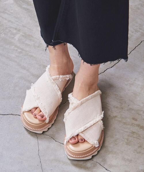 UNITED ARROWS（ユナイテッドアローズ）の「UWSC フリンジ クロス ミュール◆（サンダル・レディース・ブラック/ナチュラル・36/37/35/38）」の16枚目の写真