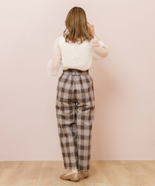 flower（フラワー）の「グロスリボンブラウス（シャツ/ブラウス・レディース・ブラウン/アイボリー/グレー・FREE）」の9枚目の写真