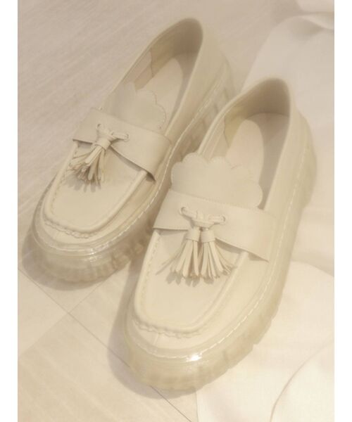 merry jenny（メリージェニー）の「スカラップラバーソールローファー（ローファー・レディース・ブラック/アイボリー・MEDIUM/LARGE）」の9枚目の写真