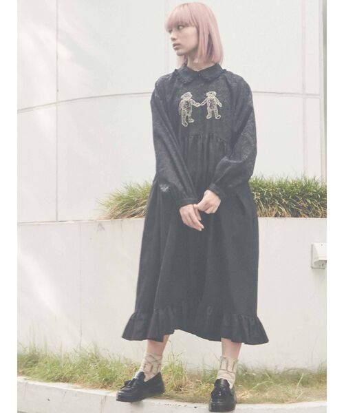 merry jenny（メリージェニー）の「スカラップラバーソールローファー（ローファー・レディース・ブラック/アイボリー・MEDIUM/LARGE）」の3枚目の写真