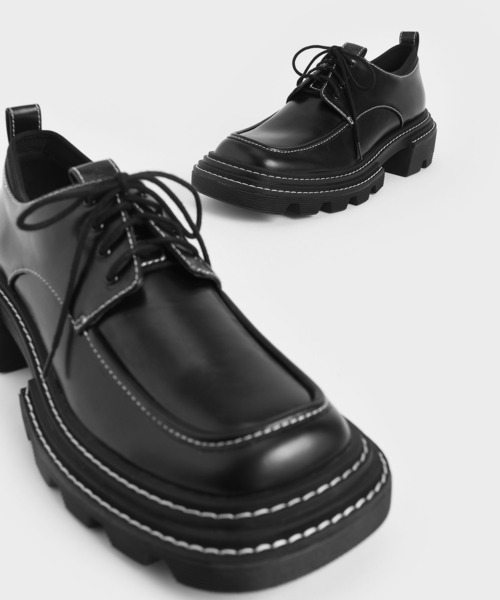 CHARLES & KEITH(チャールズ & キース)の「チャンキー ブローグ / Chunky Brogues(ドレスシューズ・レディース・ブラック/オフホワイト・22.5cm/23cm/23.5cm/24.5cm/25cm/25.5cm)」の13枚目の写真