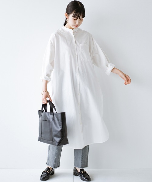haco!（ハコ）の「季節の変わり目の羽織にもニットやスウェットとの重ね着にも長い季節使えて便利なバンドカラーシャツワンピース（シャツワンピース・レディース・ホワイト/チェック・SMALL/MEDIUM/LARGE/X-LARGE）」の21枚目の写真