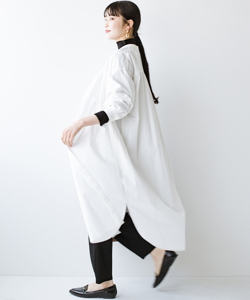 haco!（ハコ）の「季節の変わり目の羽織にもニットやスウェットとの重ね着にも長い季節使えて便利なバンドカラーシャツワンピース（シャツワンピース・レディース・ホワイト/チェック・SMALL/MEDIUM/LARGE/X-LARGE）」の22枚目の写真