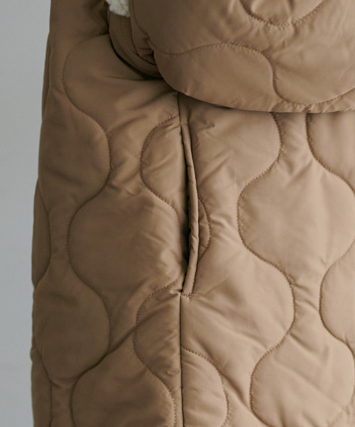 DISCOAT（ディスコート）の「ボア切替キルティングコート（ブルゾン・レディース・ブラック/カーキ/モカ・MEDIUM/LARGE）」の4枚目の写真