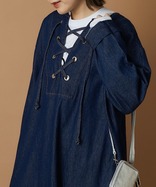 un dix cors（アンディコール）の「前後楽しめる 2wayレースアップデニムワンピース（ワンピース・レディース・ブルー/ネイビー・FREE）」の2枚目の写真