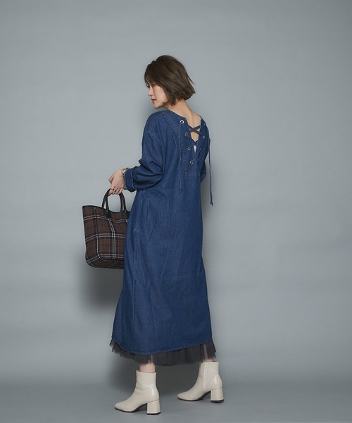 un dix cors（アンディコール）の「前後楽しめる 2wayレースアップデニムワンピース（ワンピース・レディース・ブルー/ネイビー・FREE）」の17枚目の写真