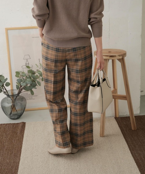 URBAN RESEARCH DOORS（アーバンリサーチドアーズ）の「チェックウエストタックイージーパンツ（その他パンツ・レディース・ブラウン系その他/ベージュ系その他・ONE）」の4枚目の写真