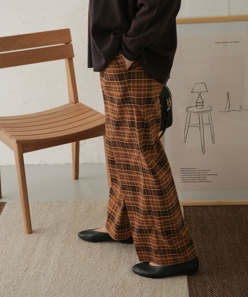 URBAN RESEARCH DOORS（アーバンリサーチドアーズ）の「チェックウエストタックイージーパンツ（その他パンツ・レディース・ブラウン系その他/ベージュ系その他・ONE）」の5枚目の写真