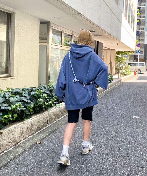 WHO'S WHO gallery（フーズフーギャラリー）の「【BLESS YOU/ブレスユー】ピグメント刺繍パーカー（パーカー・メンズ・アッシュグレー/ブラック/ネイビー/グリーン・FREE）」の14枚目の写真