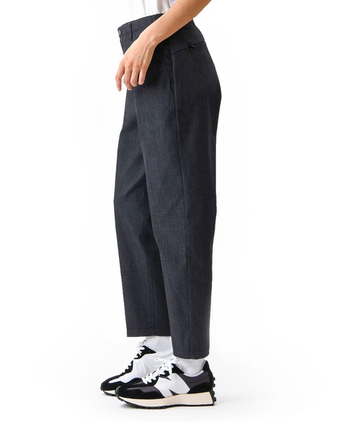 NEW BALANCE(ニューバランス)の「Met24 TAPERED FIT Denim for women(デニムパンツ・レディース・インディゴブルー・SMALL/MEDIUM/LARGE)」の6枚目の写真