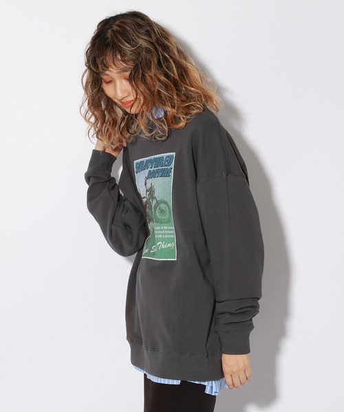 PBLIM(ページボーイリム)の「【PAGEBOYLIM】レトロポスタースウェット(スウェット・レディース・ブラウン/グレー・MEDIUM/LARGE)」の5枚目の写真