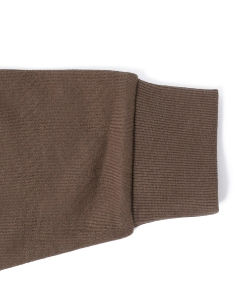 GLAZOS（グラソス）の「裏毛・USAコットンドロップショルダーフェイクレイヤードトレーナー（スウェット・キッズ・ライトベージュ/ブルー/チャコールグレー/ライトカーキ/ブラウン・160cm/130cm/170cm/150cm/140cm）」の13枚目の写真