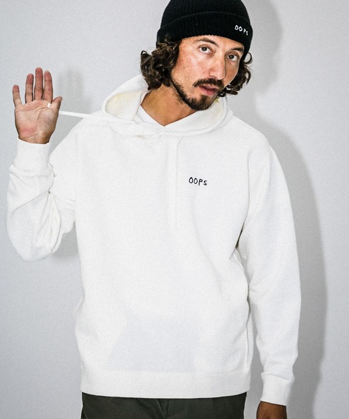 URBAN RESEARCH Sonny Label（アーバンリサーチサニーレーベル）の「OOPS　ピグメントライトウェイトパーカー（パーカー・メンズ・チャコールグレー/レッド/オフホワイト・MEDIUM/LARGE）」の11枚目の写真