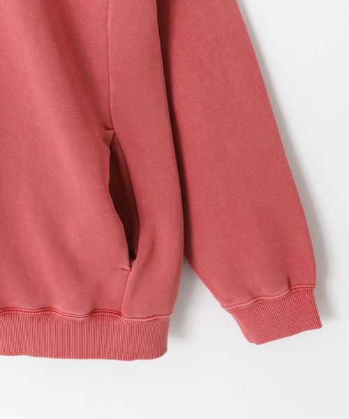 URBAN RESEARCH Sonny Label（アーバンリサーチサニーレーベル）の「OOPS　ピグメントライトウェイトパーカー（パーカー・メンズ・チャコールグレー/レッド/オフホワイト・MEDIUM/LARGE）」の18枚目の写真