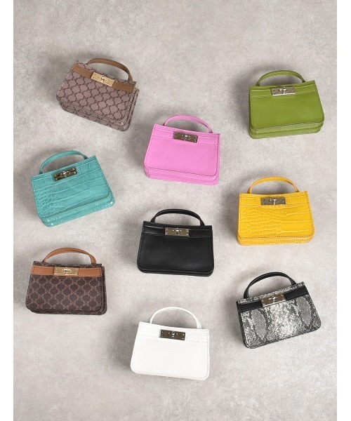 MONICA（モニカ）の「マイクロチェーンバッグ（ショルダーバッグ・レディース・ホワイト/ブラック/ベージュ/ブラウン/グレー/ピンク/イエロー/ブルー/グリーン/ライトピンク/オレンジ/パープル/グリーン系その他/ブラック系その他・FREE）」の15枚目の写真