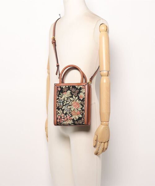 axes femme(アクシーズファム)の「ゴブランポシェット(ショルダーバッグ・レディース・ブラック/キャメル・MEDIUM)」の5枚目の写真