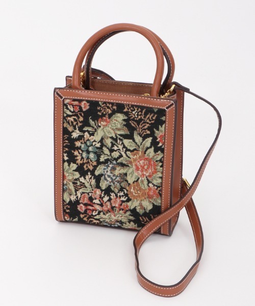 axes femme(アクシーズファム)の「ゴブランポシェット(ショルダーバッグ・レディース・ブラック/キャメル・MEDIUM)」の1枚目の写真