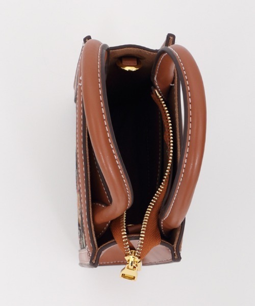 axes femme(アクシーズファム)の「ゴブランポシェット(ショルダーバッグ・レディース・ブラック/キャメル・MEDIUM)」の19枚目の写真