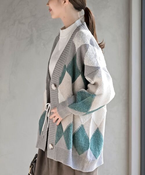 rps（アールピーエス）の「サガラアーガイルニットカーディガン（カーディガン/ボレロ・レディース・チャコールグレー/アイボリー/ネイビー/オフホワイト/ベージュ系その他/グリーン/ボルドー・M/フリー）」の13枚目の写真