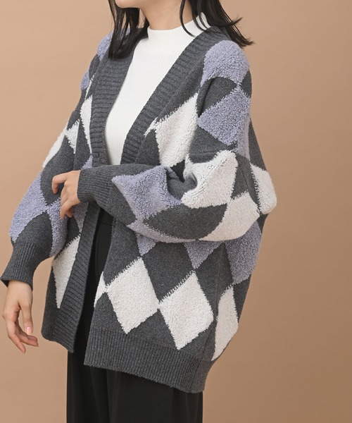 rps（アールピーエス）の「サガラアーガイルニットカーディガン（カーディガン/ボレロ・レディース・チャコールグレー/アイボリー/ネイビー/オフホワイト/ベージュ系その他/グリーン/ボルドー・M/フリー）」の4枚目の写真