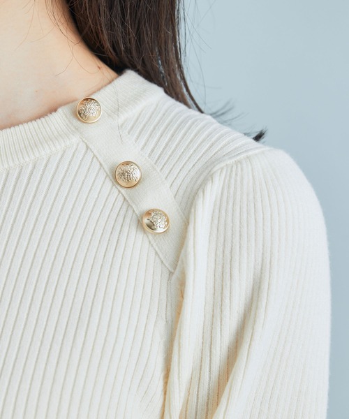 VIS（ビス）の「袖コンシャスきらっとメタル釦リブプルオーバー（ニット/セーター・レディース・ブラック/ライトグリーン/ラベンダー/キナリ・S/M）」の20枚目の写真