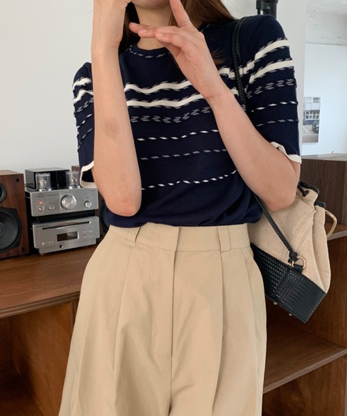 Leja（レジャ）の「【LEJA】半袖配色ボーダー柄パイピングニットトップス（ニット/セーター・レディース・ベージュ/インディゴブルー・FREE）」の2枚目の写真