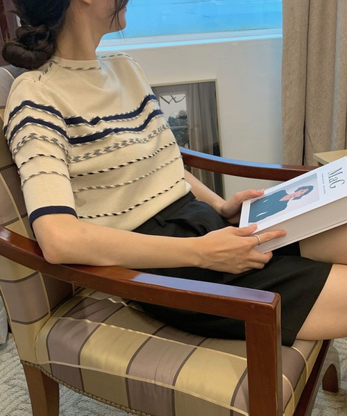 Leja（レジャ）の「【LEJA】半袖配色ボーダー柄パイピングニットトップス（ニット/セーター・レディース・ベージュ/インディゴブルー・FREE）」の5枚目の写真