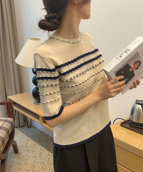 Leja（レジャ）の「【LEJA】半袖配色ボーダー柄パイピングニットトップス（ニット/セーター・レディース・ベージュ/インディゴブルー・FREE）」の4枚目の写真