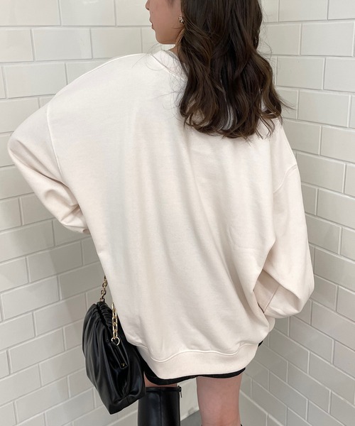 Chico（チコ）の「ロゴ刺繍ルーズスウェット（スウェット）」 - WEAR