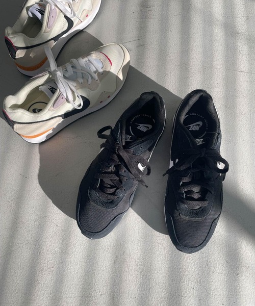NIKE(ナイキ)の「NIKE ベンチャーランナー(スニーカー・レディース・ブラック/ベージュ系その他・24/24.5/23.5)」の9枚目の写真