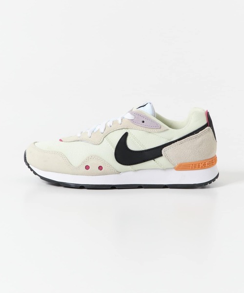 NIKE(ナイキ)の「NIKE ベンチャーランナー(スニーカー・レディース・ブラック/ベージュ系その他・24/24.5/23.5)」の10枚目の写真