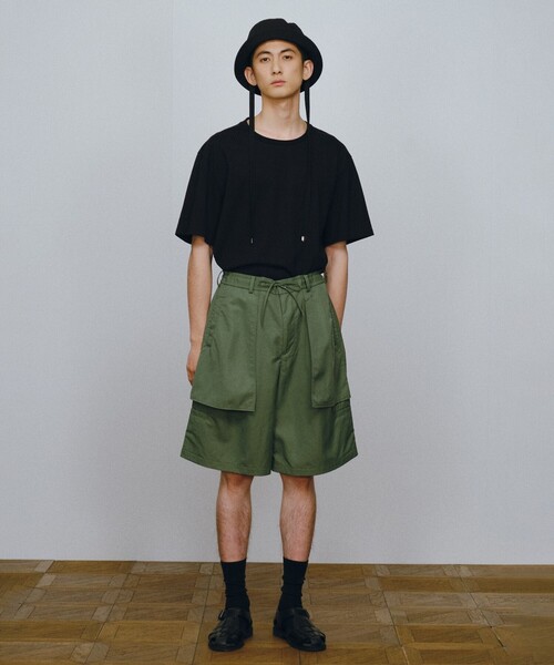 JOSEPH STUDIO（ジョゼフストゥディオ）の「ナイロンサージ　ショートパンツ（その他パンツ・メンズ・グリーン系/ブラック系・6/8）」の9枚目の写真