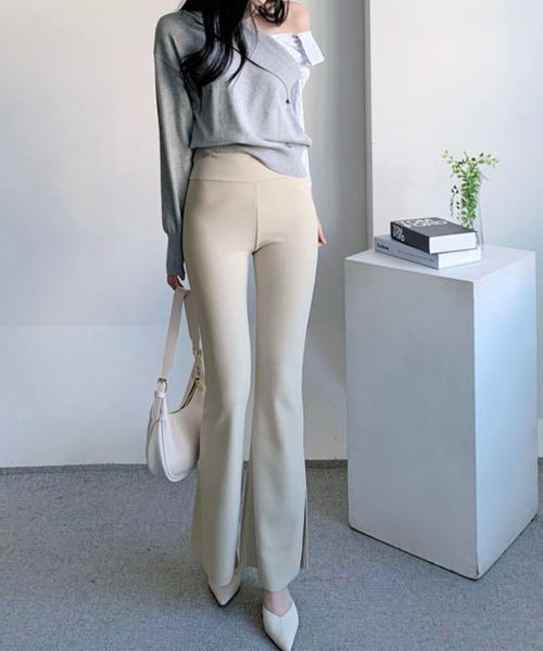 me+em select（ミームセレクト）の「裏微起毛ストレッチスリットフレアパンツ（その他パンツ・レディース・ブラック/ベージュ・FREE）」の8枚目の写真