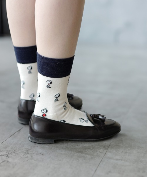 CHICSTOCKS（シックストックス）の「SNOOPY×CHICSTOCKS［パターン］（ソックス/靴下・レディース・アイボリー/ダークグレー/ベージュ/ネイビー・SMALL/MEDIUM/LARGE）」の8枚目の写真