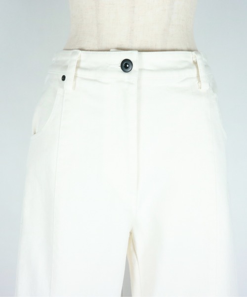 AULA AILA（アウラアイラ）の「フリンジデニムパンツ（デニムパンツ・レディース・ホワイト/インディゴブルー/ブルー・1/0）」の13枚目の写真