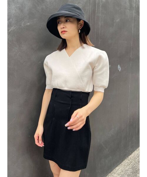 EMODA（エモダ）の「フロントクロストップ（ニット/セーター・レディース・ホワイト/ブラック/イエロー・FREE）」の6枚目の写真