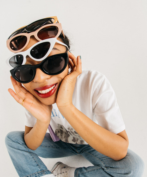 GIMME GIMME(ギミーギミー)の「【GIMME GIMME】Cat eye sunglasses gima22s007(サングラス・レディース・ブラック/ホワイト・FREE)」の11枚目の写真