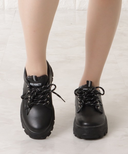 Lace Ladies（レースレディース）の「厚底レースアップラウンドフォルムスニーカー（スニーカー・レディース・ホワイト/アイボリー/ブラック・24/23.5/23/25/24.5/22.5）」の18枚目の写真