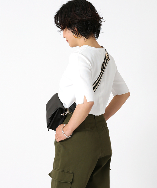 B.C STOCK（ベーセーストック）の「ラインテープショルダー（ショルダーバッグ・レディース・ブラック/アイボリー・FREE）」の3枚目の写真