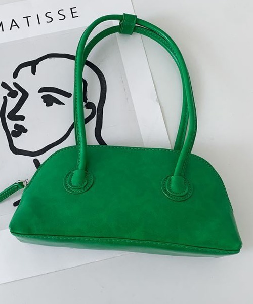 by muni:r（バイ ムニール）の「ソフトバゲットショルダーバッグ（ショルダーバッグ・レディース・ブラック/ブルー/グリーン/アイボリー/ライトパープル/ライトピンク/スモークピンク・ONE SIZE）」の4枚目の写真