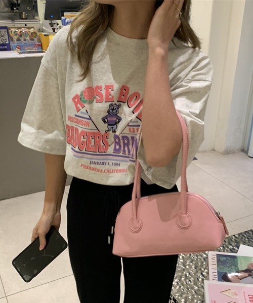 by muni:r（バイ ムニール）の「ソフトバゲットショルダーバッグ（ショルダーバッグ・レディース・ブラック/ブルー/グリーン/アイボリー/ライトパープル/ライトピンク/スモークピンク・ONE SIZE）」の17枚目の写真