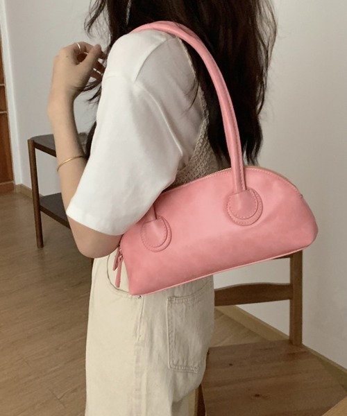 by muni:r（バイ ムニール）の「ソフトバゲットショルダーバッグ（ショルダーバッグ・レディース・ブラック/ブルー/グリーン/アイボリー/ライトパープル/ライトピンク/スモークピンク・ONE SIZE）」の18枚目の写真