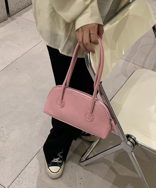 by muni:r（バイ ムニール）の「ソフトバゲットショルダーバッグ（ショルダーバッグ・レディース・ブラック/ブルー/グリーン/アイボリー/ライトパープル/ライトピンク/スモークピンク・ONE SIZE）」の19枚目の写真