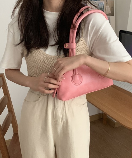 by muni:r（バイ ムニール）の「ソフトバゲットショルダーバッグ（ショルダーバッグ・レディース・ブラック/ブルー/グリーン/アイボリー/ライトパープル/ライトピンク/スモークピンク・ONE SIZE）」の22枚目の写真