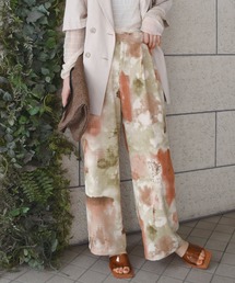 CORNERS | ニュアンスプリントストレートパンツ(スラックス)