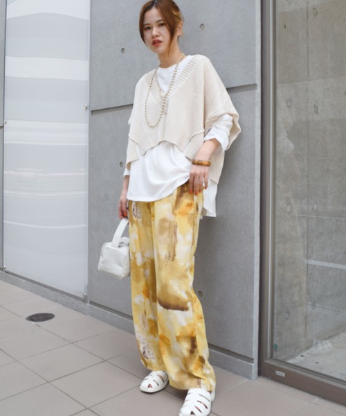 CORNERS（コーナーズ）の「ニュアンスプリントストレートパンツ（スラックス・レディース・グレー/イエロー/オレンジ・M）」の4枚目の写真