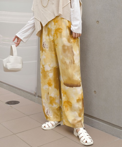 CORNERS（コーナーズ）の「ニュアンスプリントストレートパンツ（スラックス・レディース・グレー/イエロー/オレンジ・M）」の5枚目の写真
