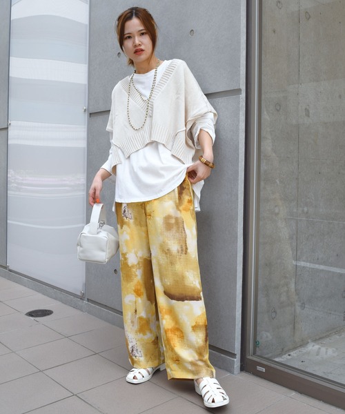 CORNERS（コーナーズ）の「ニュアンスプリントストレートパンツ（スラックス・レディース・グレー/イエロー/オレンジ・M）」の10枚目の写真