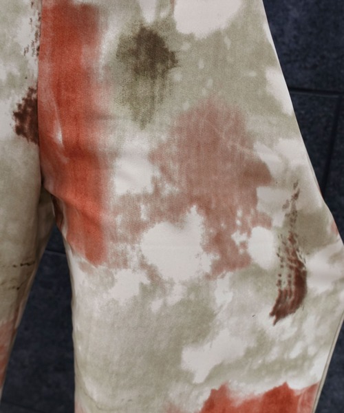 CORNERS（コーナーズ）の「ニュアンスプリントストレートパンツ（スラックス・レディース・グレー/イエロー/オレンジ・M）」の11枚目の写真